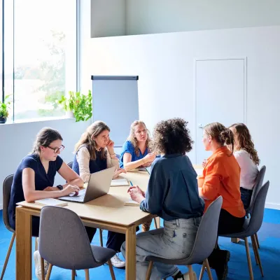 Teamoverleg van Bliksem Schrijfbureau